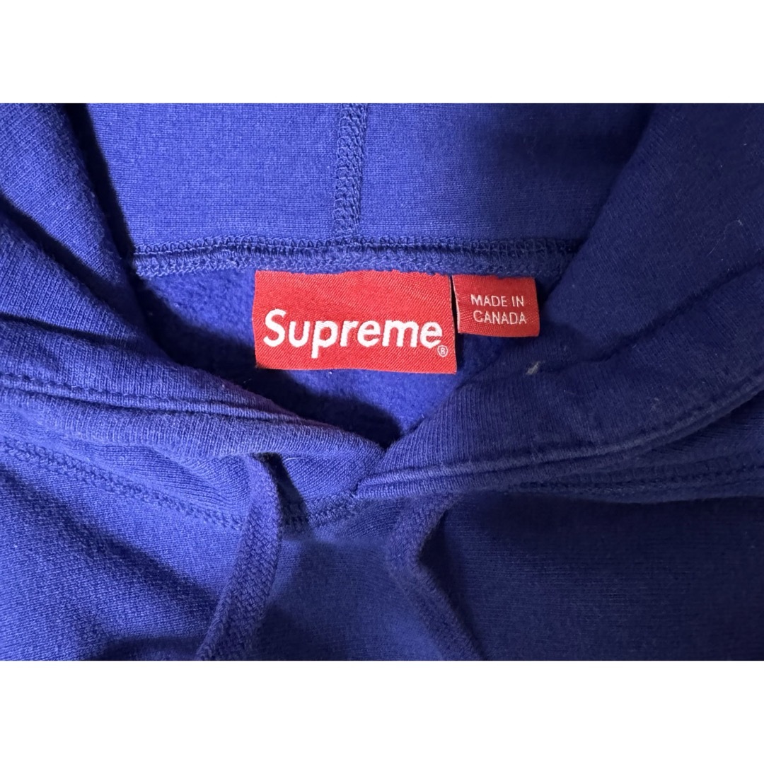 Supreme(シュプリーム)のシュプリーム/SUPREME/スウェットパーカー/パープル メンズのトップス(パーカー)の商品写真