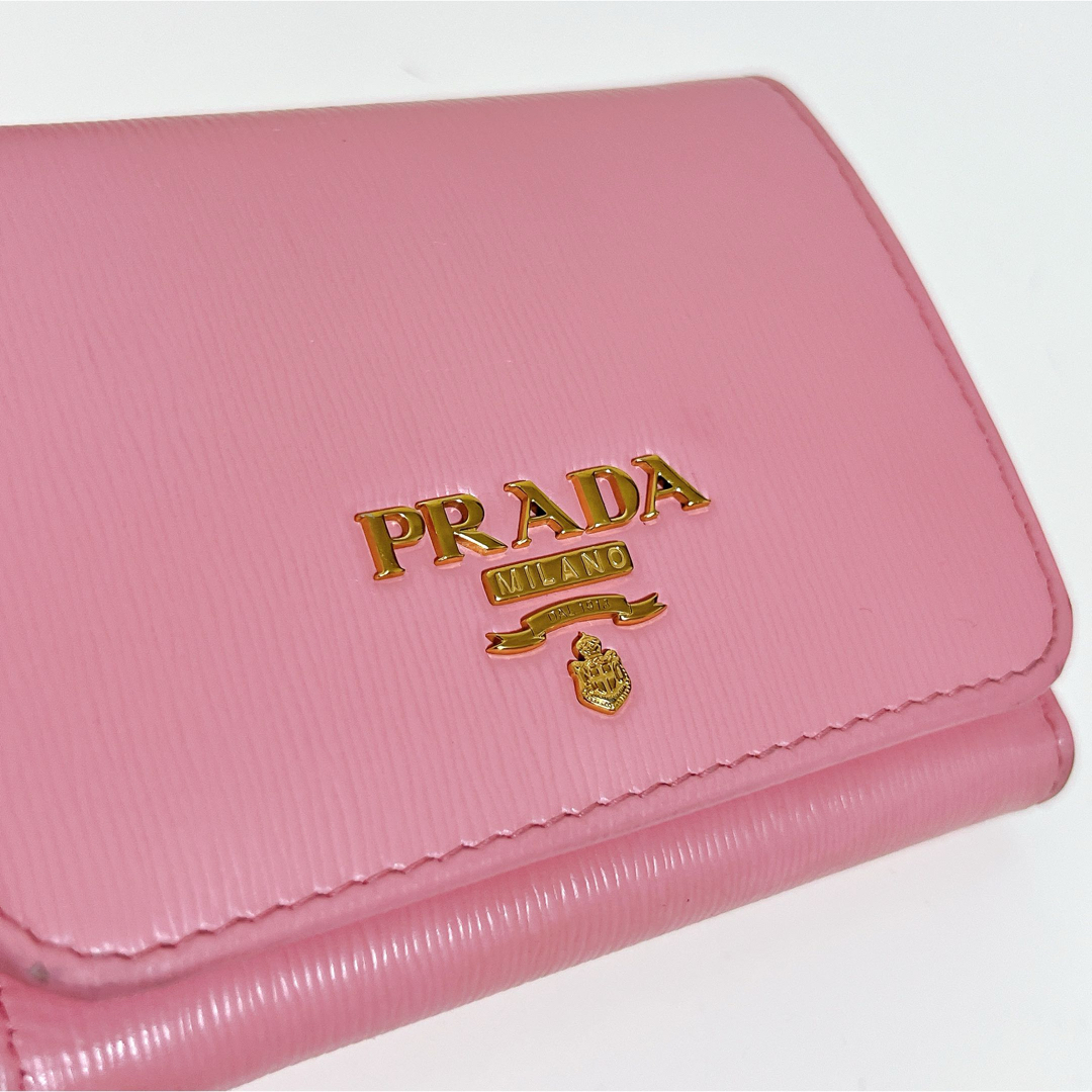 PRADA(プラダ)の☆美品☆送料無料☆PRADAプラダレザー三つ折り財布☆ピンク系☆ＢＯＸ付き☆ レディースのファッション小物(財布)の商品写真