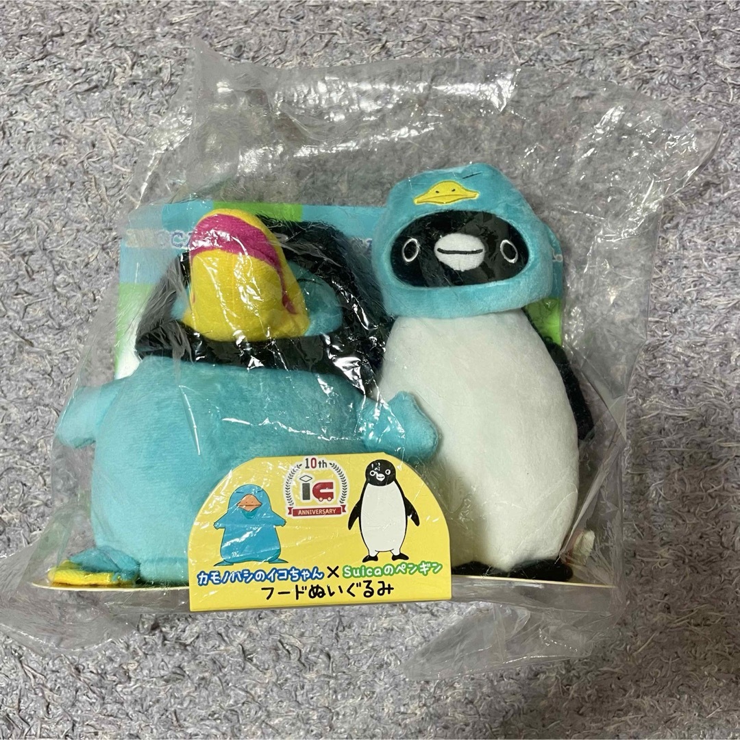 JR(ジェイアール)のカモノハシのイコちゃん×Suicaのペンギン フードぬいぐるみ JR東日本 電車 エンタメ/ホビーのおもちゃ/ぬいぐるみ(キャラクターグッズ)の商品写真