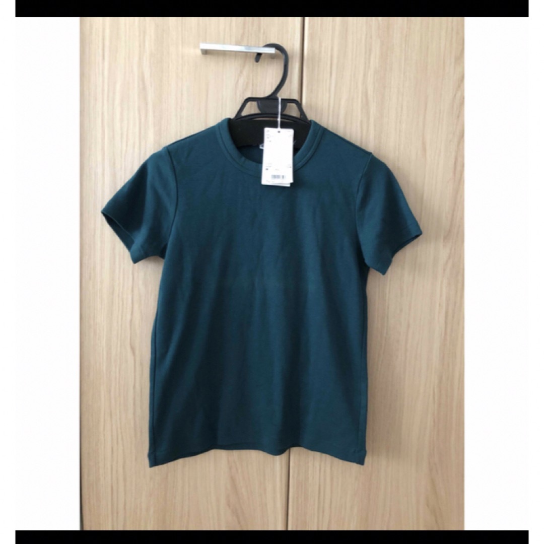 UNIQLO(ユニクロ)のユニクロ　クルーネックT Tシャツ グリーン 緑 M 匿名配送 レディースのトップス(Tシャツ(半袖/袖なし))の商品写真