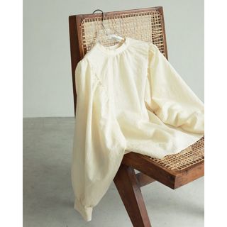 トゥデイフル(TODAYFUL)の未使用　TODAYFUL　Embroidery Puff Blouse　F(シャツ/ブラウス(長袖/七分))