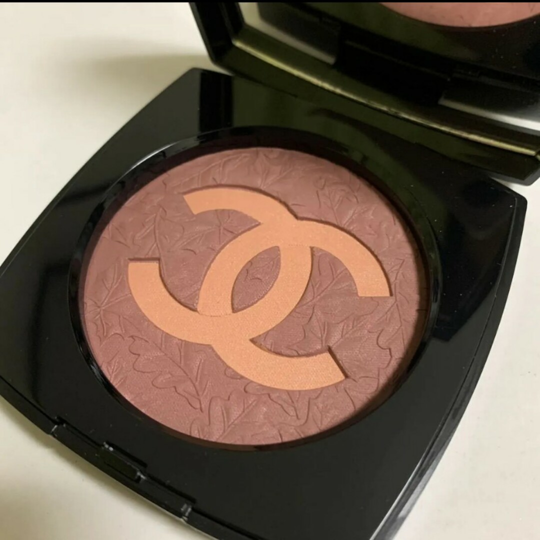 CHANEL(シャネル)のCHANEL シャネル　ドゥスール デキノックス 798 チークカラー コスメ/美容のベースメイク/化粧品(チーク)の商品写真