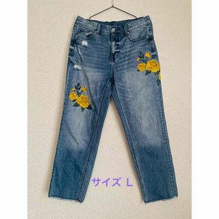 GU - 【最終お値下】GU 刺繍デニム　ダメージジーンズ