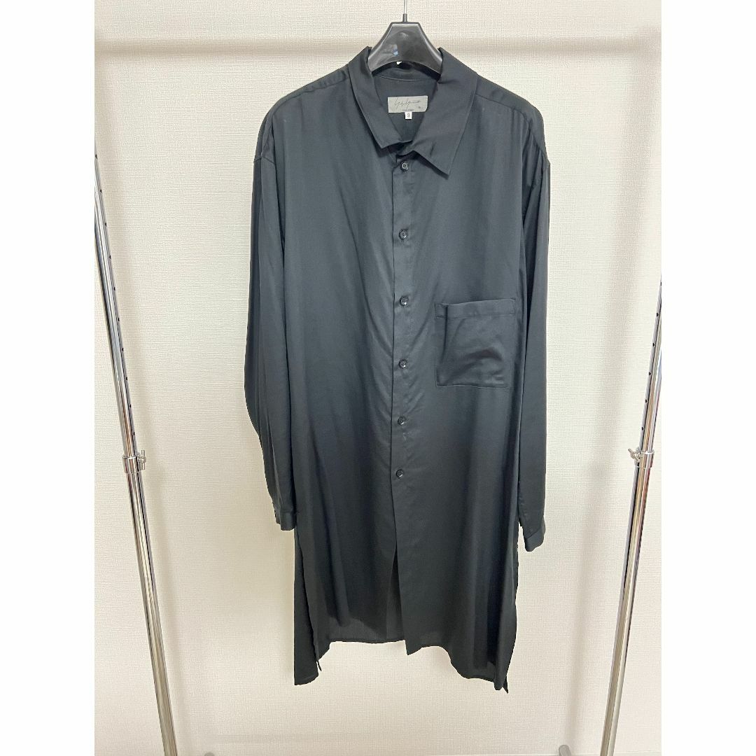 Yohji Yamamoto POUR HOMME(ヨウジヤマモトプールオム)のYohji Yamamoto Deformed Collar Number メンズのトップス(その他)の商品写真