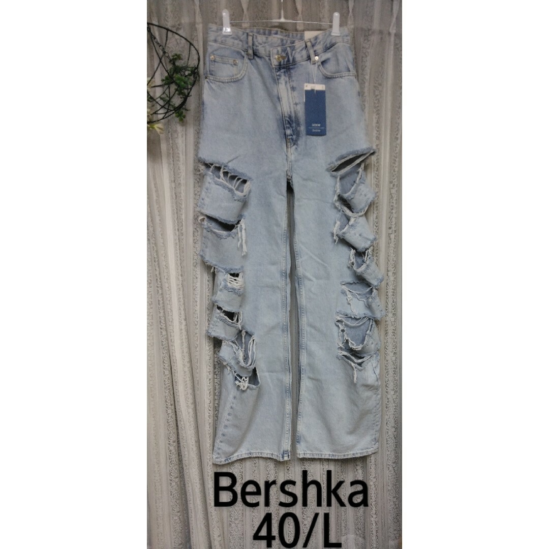 Bershka(ベルシュカ)のBershka タグ付き新品未使用 デニム レディースのパンツ(デニム/ジーンズ)の商品写真