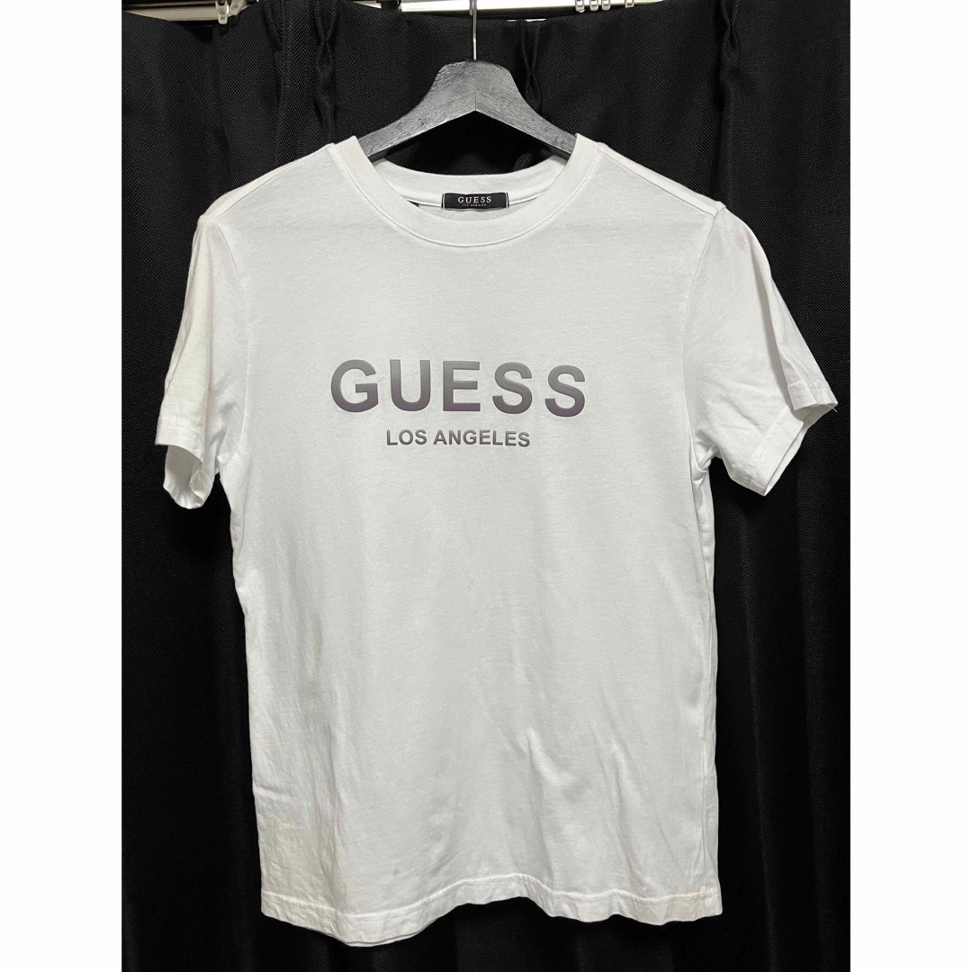 GUESS(ゲス)のGUESS ロゴ　Tシャツ　ゲス　送料込み メンズのトップス(Tシャツ/カットソー(半袖/袖なし))の商品写真