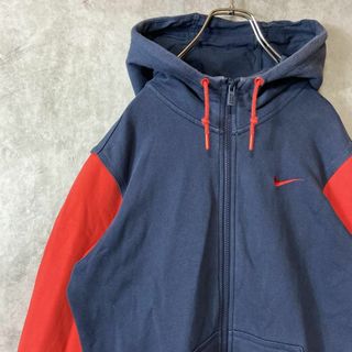 ナイキ(NIKE)の【ワンポイント刺繍ロゴ、ジップパーカー】NIKE古着ツートンカラー長袖sk8M(パーカー)