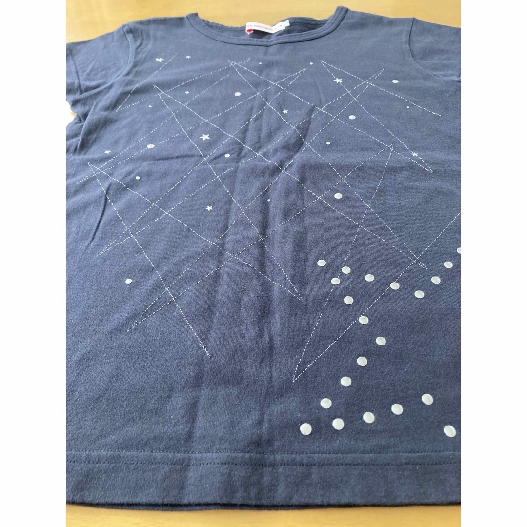 earth music & ecology(アースミュージックアンドエコロジー)のused アースミュージックアンドエコロジー　Tシャツ　レディースS相当　黒 レディースのトップス(Tシャツ(半袖/袖なし))の商品写真