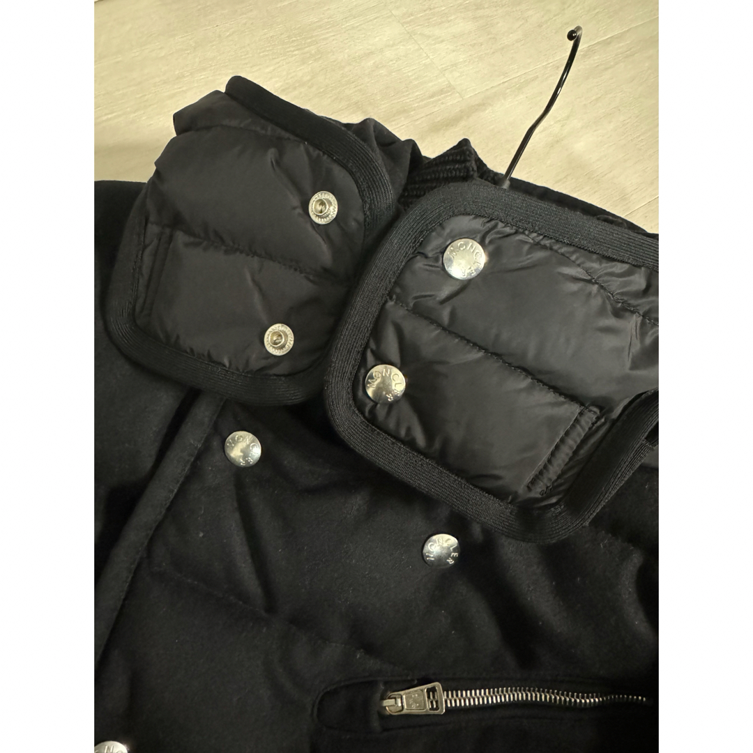 MONCLER(モンクレール)の【レア】MONCLER モンクレール　LUCIEN メンズ　ダウンジャケット48 メンズのジャケット/アウター(ダウンジャケット)の商品写真