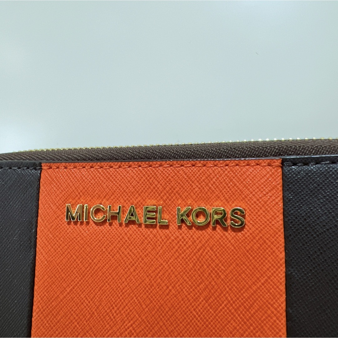 Michael Kors(マイケルコース)の☆超美品☆送料無料☆MICHAELKORSマイケルコースラウンドファスナー長財布 レディースのファッション小物(財布)の商品写真