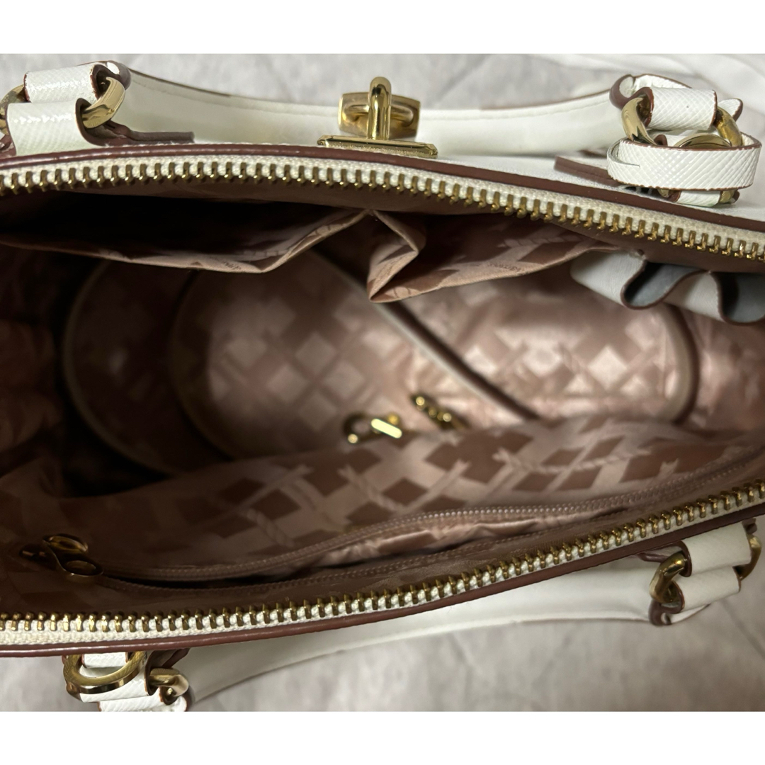 Samantha Thavasa(サマンサタバサ)の【極美品】サマンサタバサ バッグ バイカラー レディースのバッグ(ショルダーバッグ)の商品写真