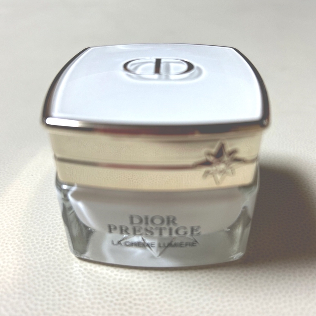 Dior(ディオール)の★Dior★プレステージ　ラ　クレーム　ルミエールN／15ml × 1個 コスメ/美容のスキンケア/基礎化粧品(フェイスクリーム)の商品写真