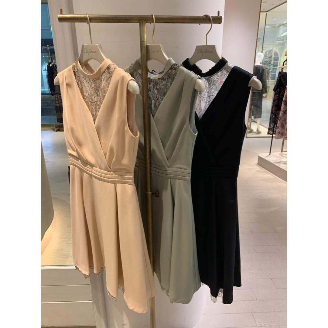 ♡新品♡ lily brown レースコンビミニワンピース ワンピース ♡新品♡ lily brown レースコンビミニワンピース ワンピース
