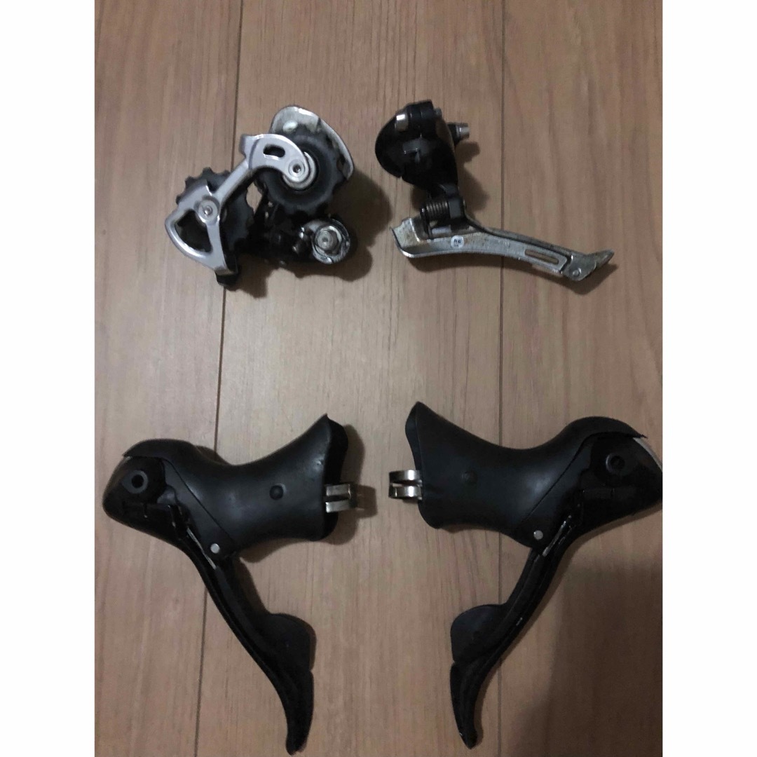 SHIMANO(シマノ)のシマノ 105 5600 sti レバー クランク フロント リア ディレイラー スポーツ/アウトドアの自転車(パーツ)の商品写真