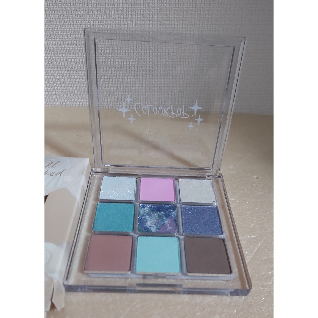 colourpop(カラーポップ)の【used】カラーポップ　アイシャドウパレットshell shocked コスメ/美容のベースメイク/化粧品(アイシャドウ)の商品写真