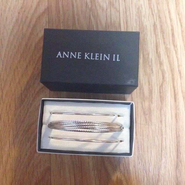 ANNE KLEIN(アンクライン)のANNE  KLEIN Ⅱ.ブレスレット レディースのアクセサリー(ブレスレット/バングル)の商品写真