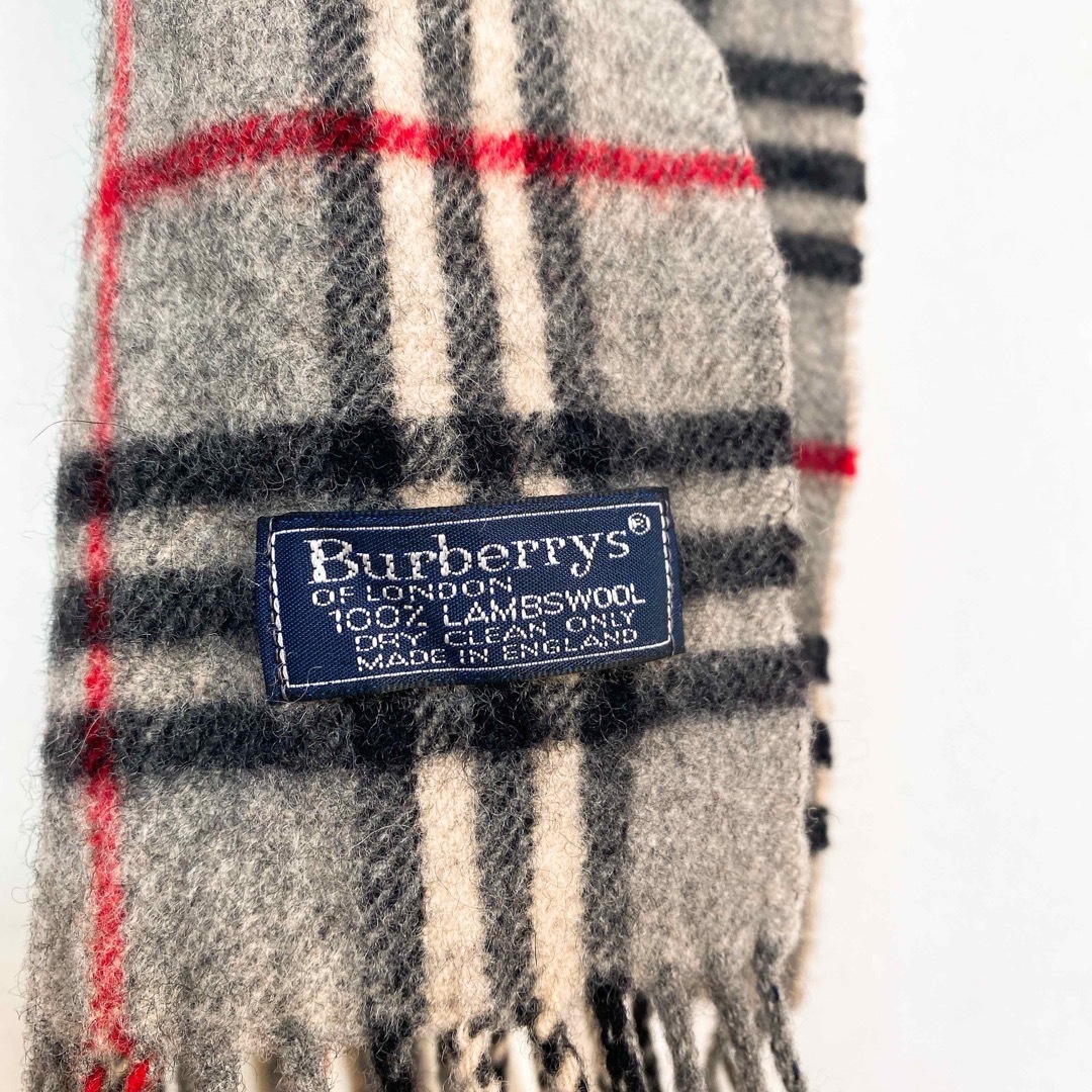 BURBERRY(バーバリー)のBurberrys バーバリーズ　マフラー　ストール　ノバチェック　ウール　灰色 レディースのファッション小物(マフラー/ショール)の商品写真