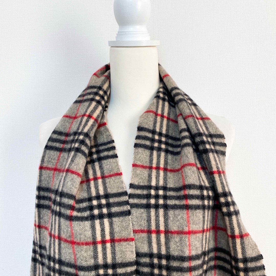 BURBERRY(バーバリー)のBurberrys バーバリーズ　マフラー　ストール　ノバチェック　ウール　灰色 レディースのファッション小物(マフラー/ショール)の商品写真