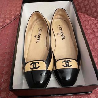 CHANEL フラットシューズ