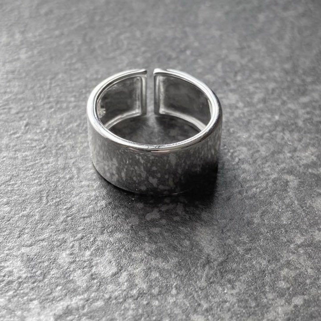 シルバーリング　シンプルオープンリング　8ミリ幅 メンズのアクセサリー(リング(指輪))の商品写真