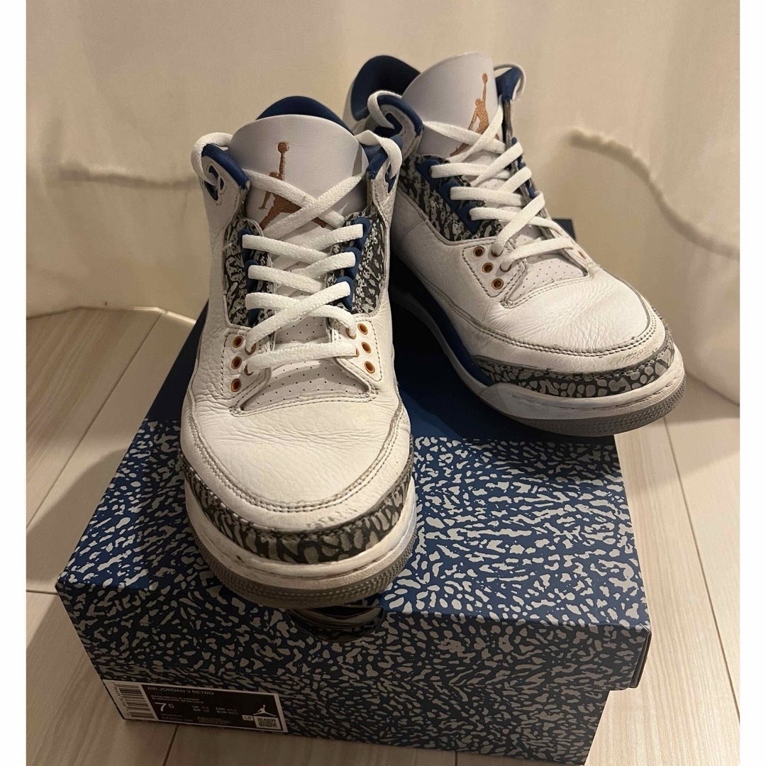 NIKE(ナイキ)のNIKE AIR JORDAN 3 RETRO 25.5㎝ メンズの靴/シューズ(スニーカー)の商品写真