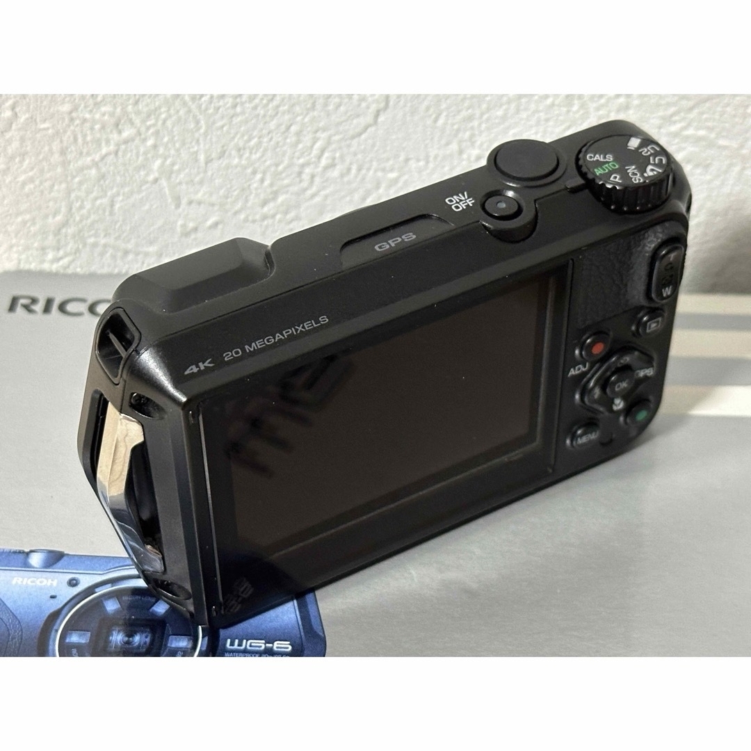 RICOH(リコー)の【ほぼ新品】RICOH リコー　WG-6 デジタルカメラ　デジカメ スマホ/家電/カメラのカメラ(コンパクトデジタルカメラ)の商品写真
