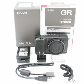 リコー(RICOH)のショット数1000回、元箱付き。★新品級★ RICOH リコー GR IIIx(コンパクトデジタルカメラ)