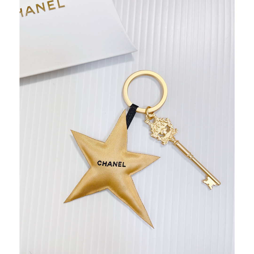 CHANEL(シャネル)のシャネル ノベルティ キーホルダー　ココクラッシュ レディースのファッション小物(キーホルダー)の商品写真