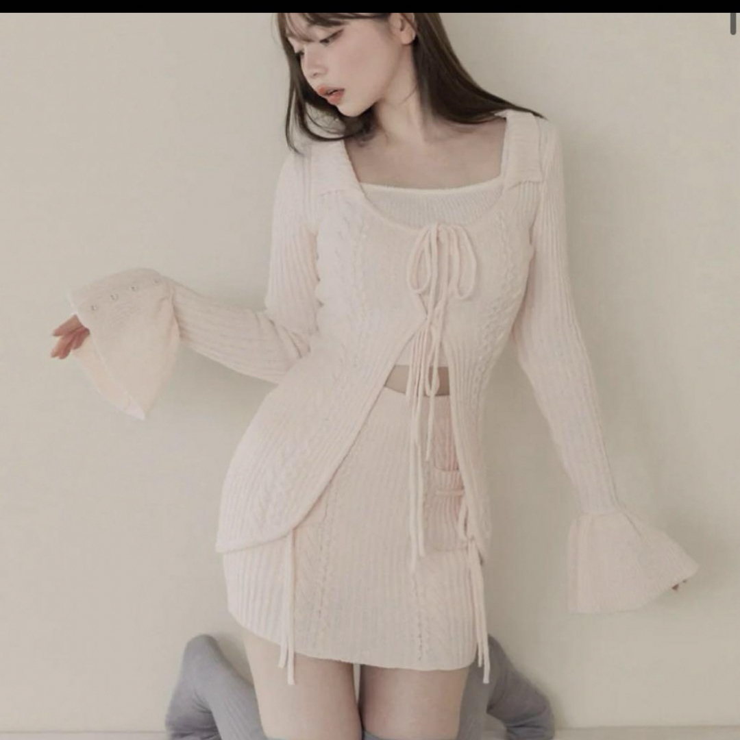SNIDEL(スナイデル)のFiona ribbon knit set  skirt  Andmary 新品 レディースのレディース その他(セット/コーデ)の商品写真