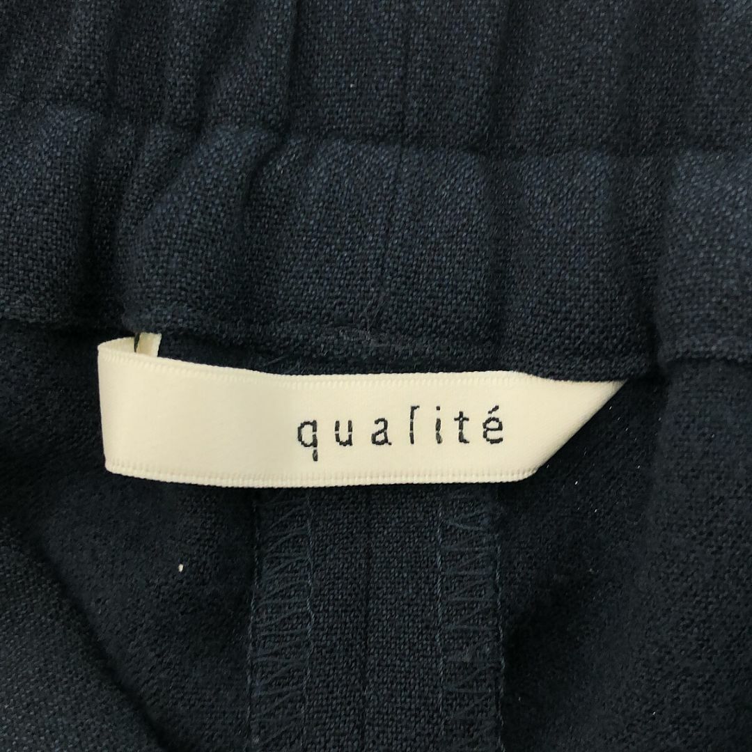 qualite(カリテ)のqualite カリテ ボトムス カジュアルパンツ ウエストゴム シンプル レディースのパンツ(カジュアルパンツ)の商品写真