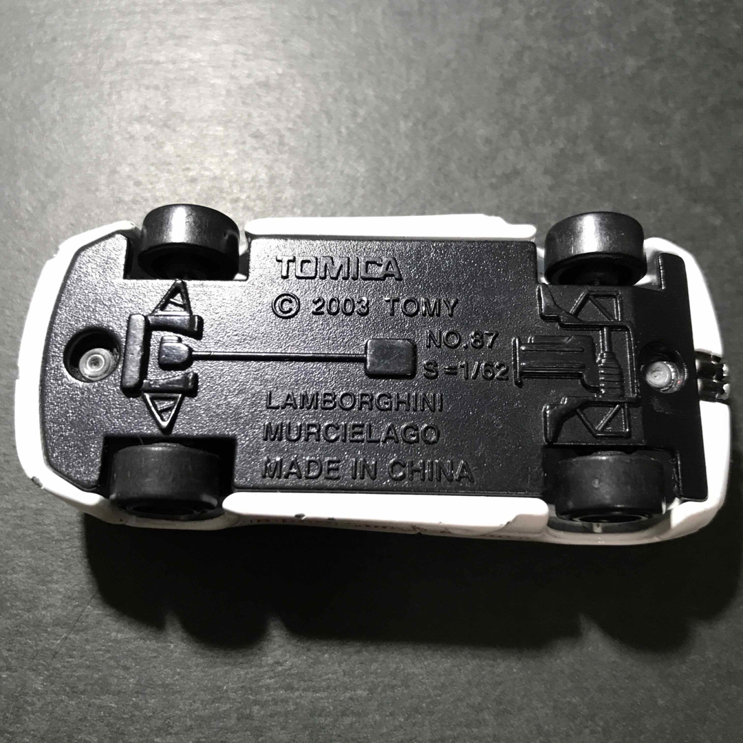 トミカシリーズ(トミカシリーズ)のトミカ　ミニカー ランボルギーニ　2台 エンタメ/ホビーのおもちゃ/ぬいぐるみ(ミニカー)の商品写真