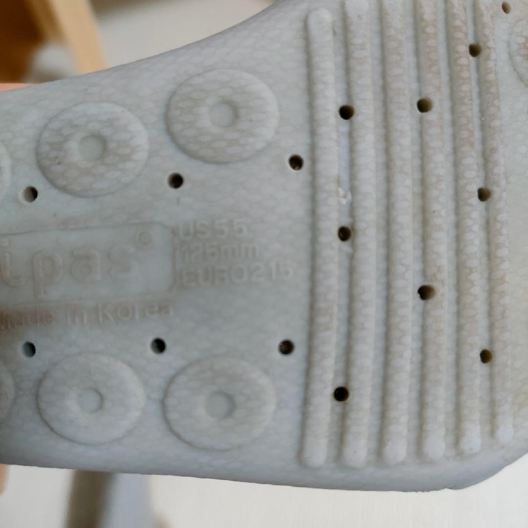 Attipas(アティパス)のattipas 12.5センチ キッズ/ベビー/マタニティのベビー靴/シューズ(~14cm)(スニーカー)の商品写真
