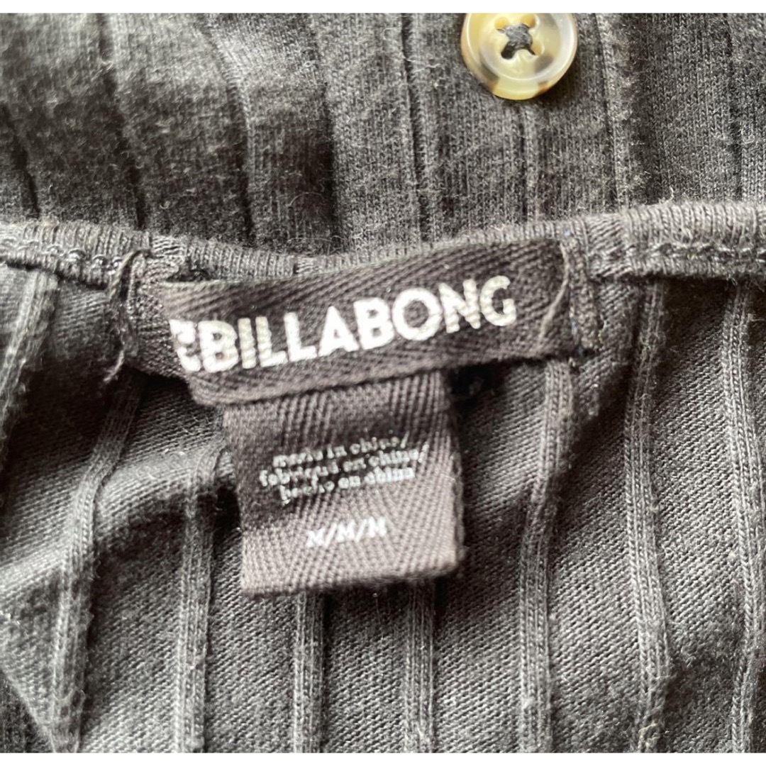 billabong(ビラボン)の美品　送料込み！　ビラボン Billabong トップス レディースのトップス(Tシャツ(半袖/袖なし))の商品写真