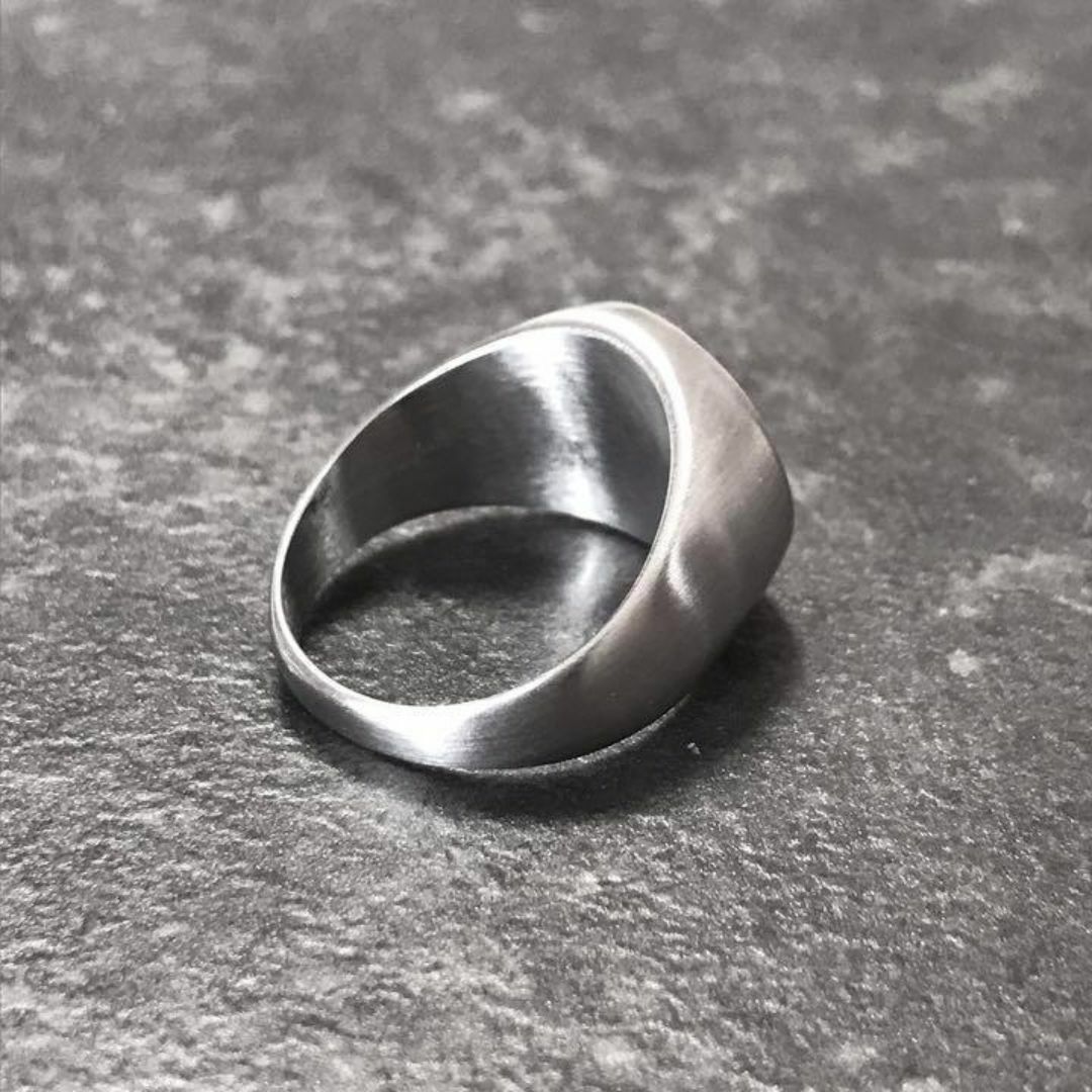オーバルリング　シルバーリング　印台　大丸型　マット加工 メンズのアクセサリー(リング(指輪))の商品写真