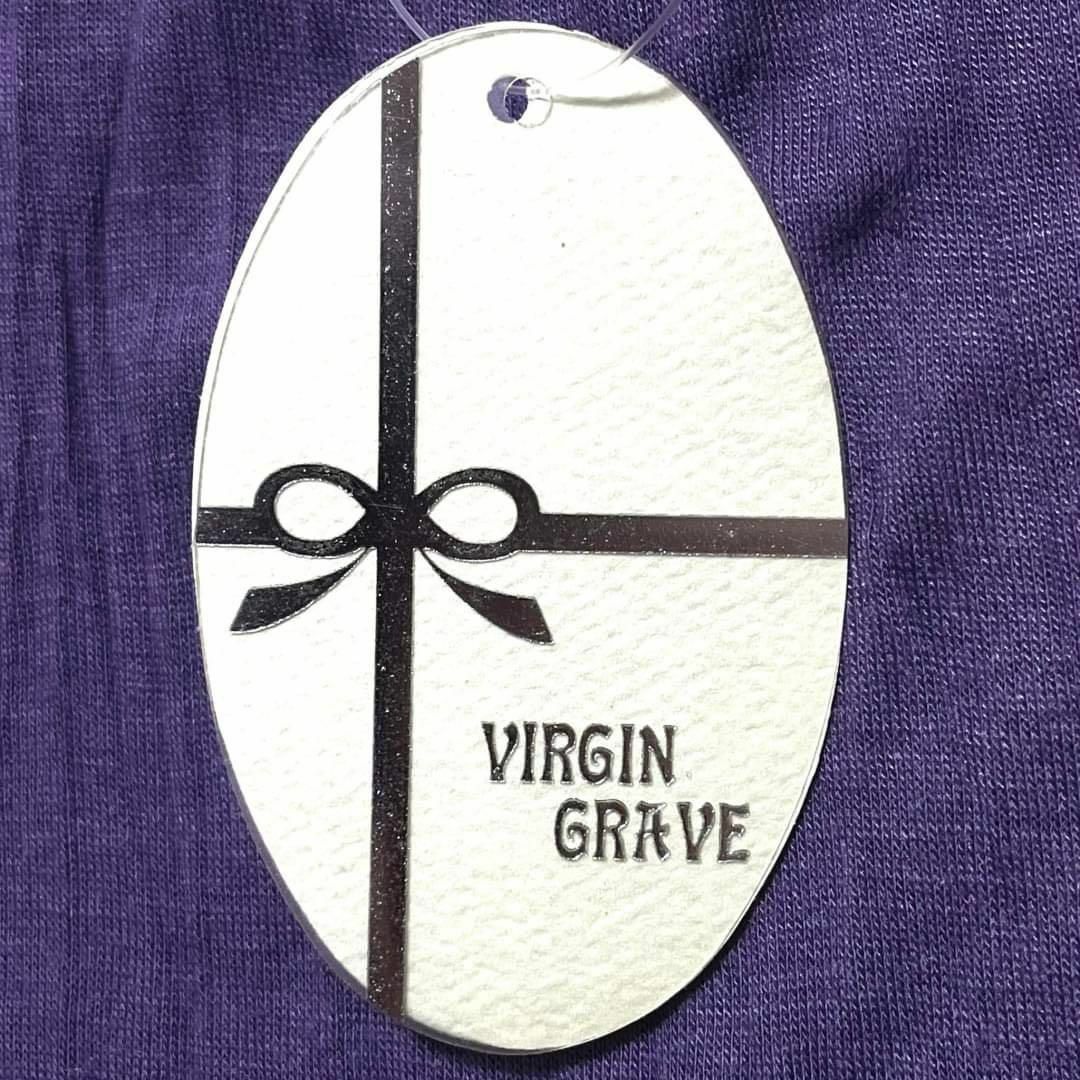 新品✨　VIRGIN GRAVE ヴァージングレーブ　タンクトップ　レディース レディースのトップス(タンクトップ)の商品写真