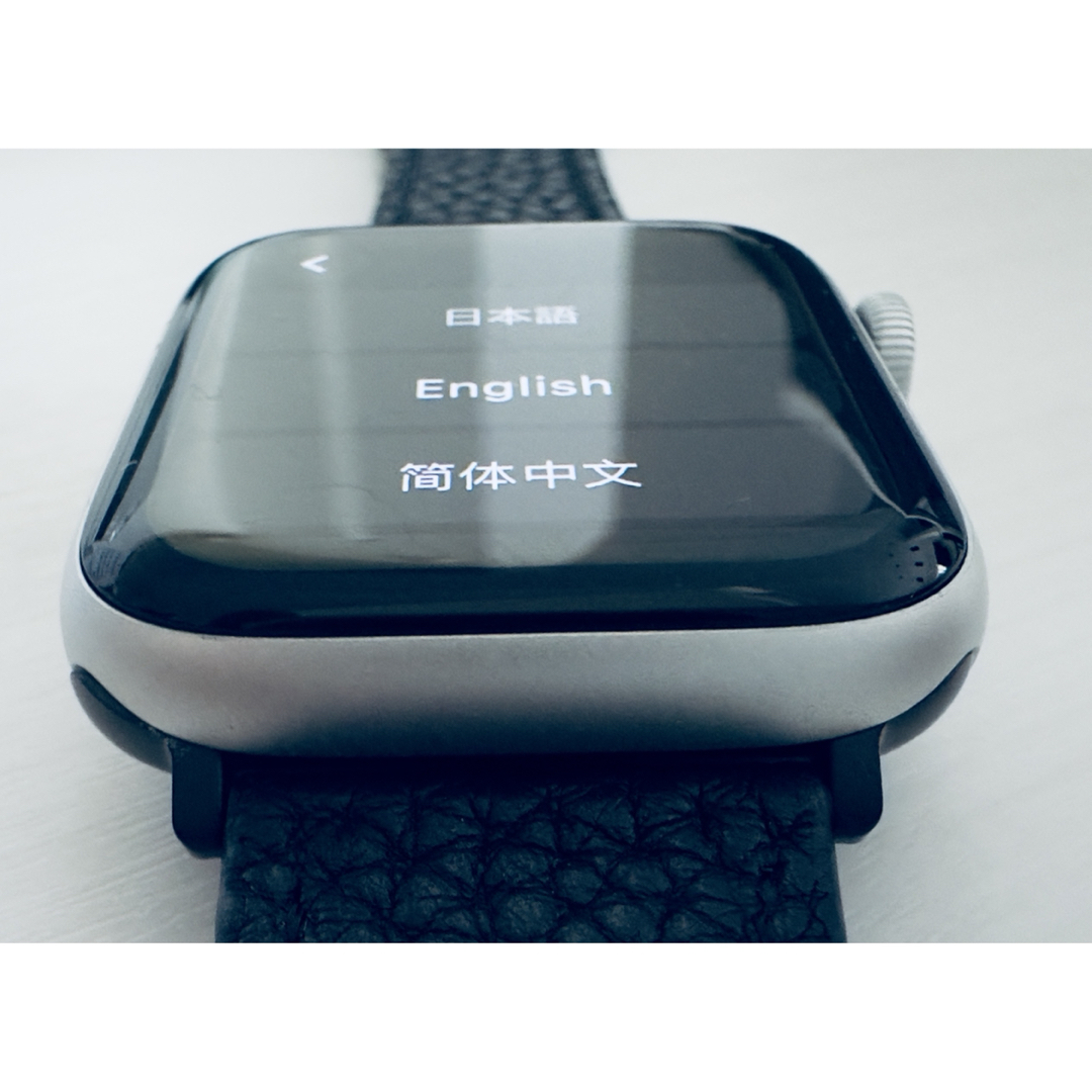 Apple Watch(アップルウォッチ)の美品 Apple Watch SE GPS 44mm シルバー 最大容量95% スマホ/家電/カメラのスマホ/家電/カメラ その他(その他)の商品写真