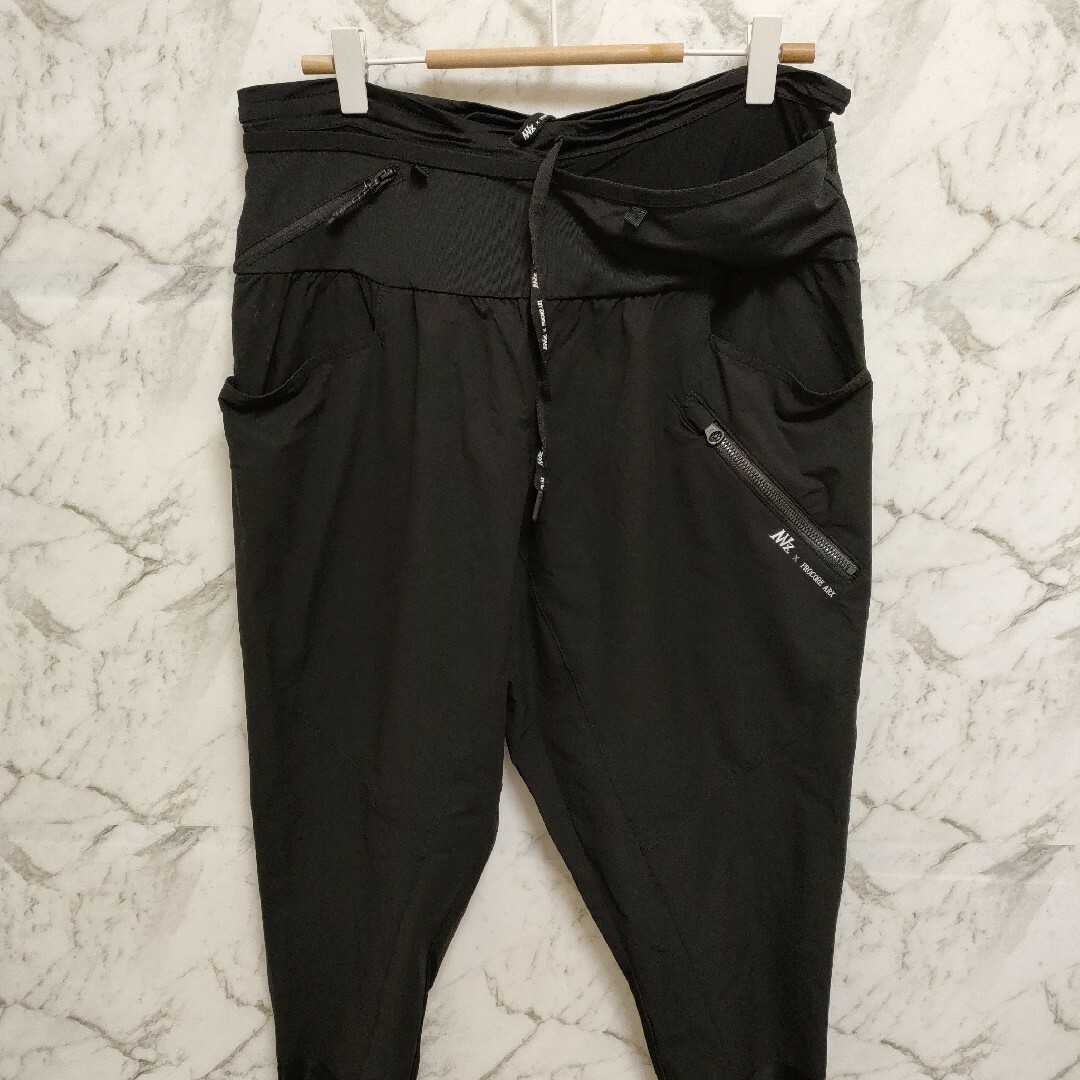 ◉ワークマン　メンズ　スポーツウェア　パンツ　ブラック　Lサイズ 　ウエストゴム メンズのパンツ(その他)の商品写真