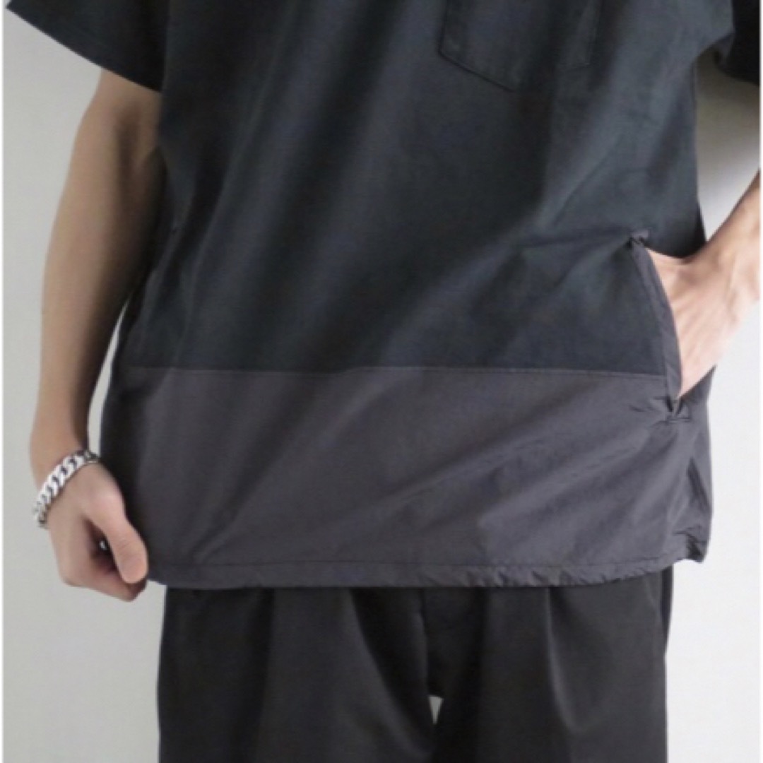 BRIEFING(ブリーフィング)のBLACK★REMI RELIEF × BRIEFING ポケット付 Tシャツ メンズのトップス(Tシャツ/カットソー(半袖/袖なし))の商品写真