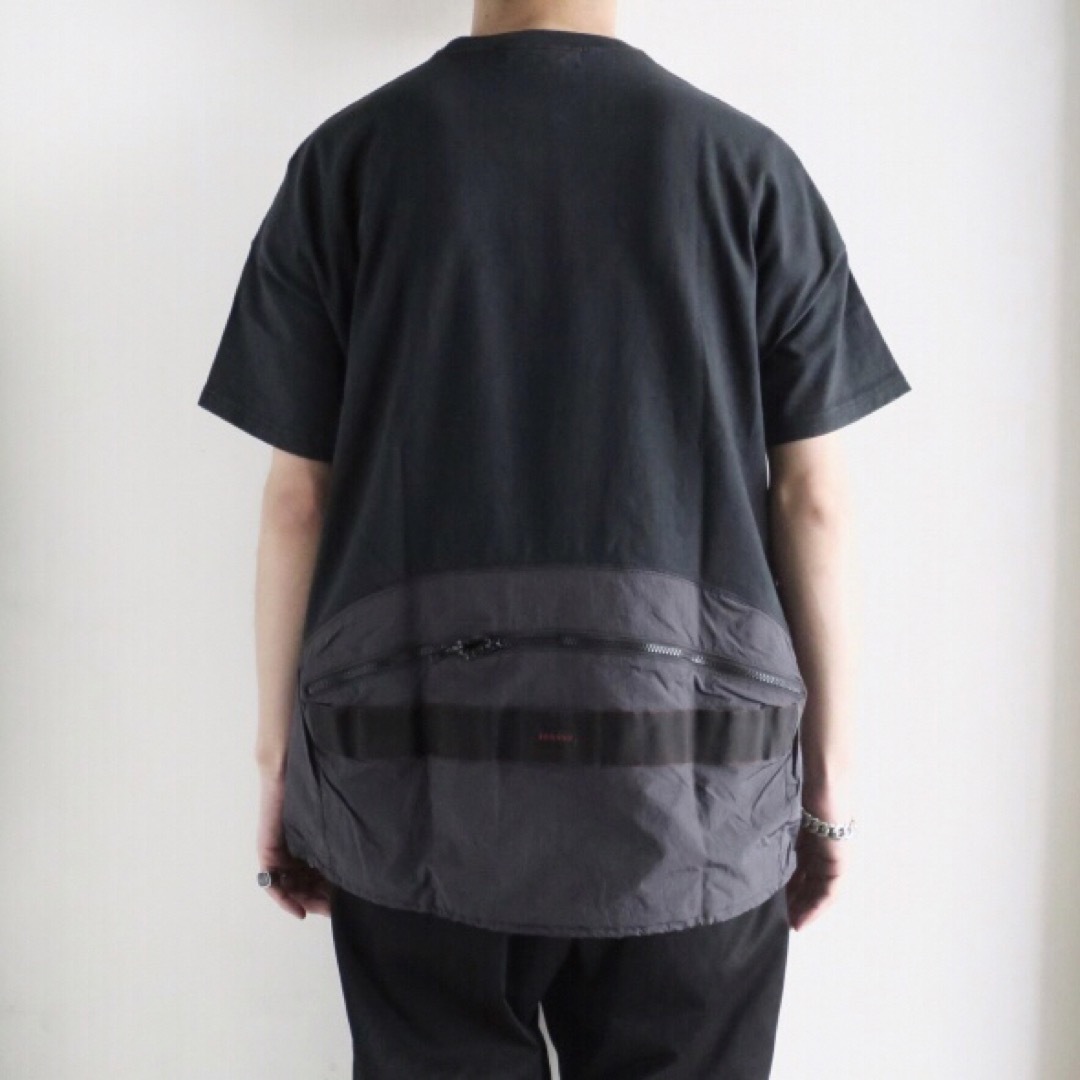 BRIEFING - BLACK☆REMI RELIEF × BRIEFING ポケット付 Tシャツ BRIEFING - BLACK☆REMI RELIEF × BRIEFING ポケット付 Tシャツ