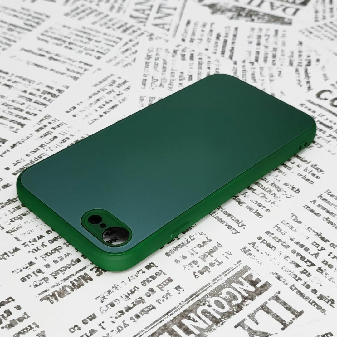 iPhone 7/8/SE ガラス背面シリコンケース (28a)グリーン2 スマホ/家電/カメラのスマホアクセサリー(iPhoneケース)の商品写真