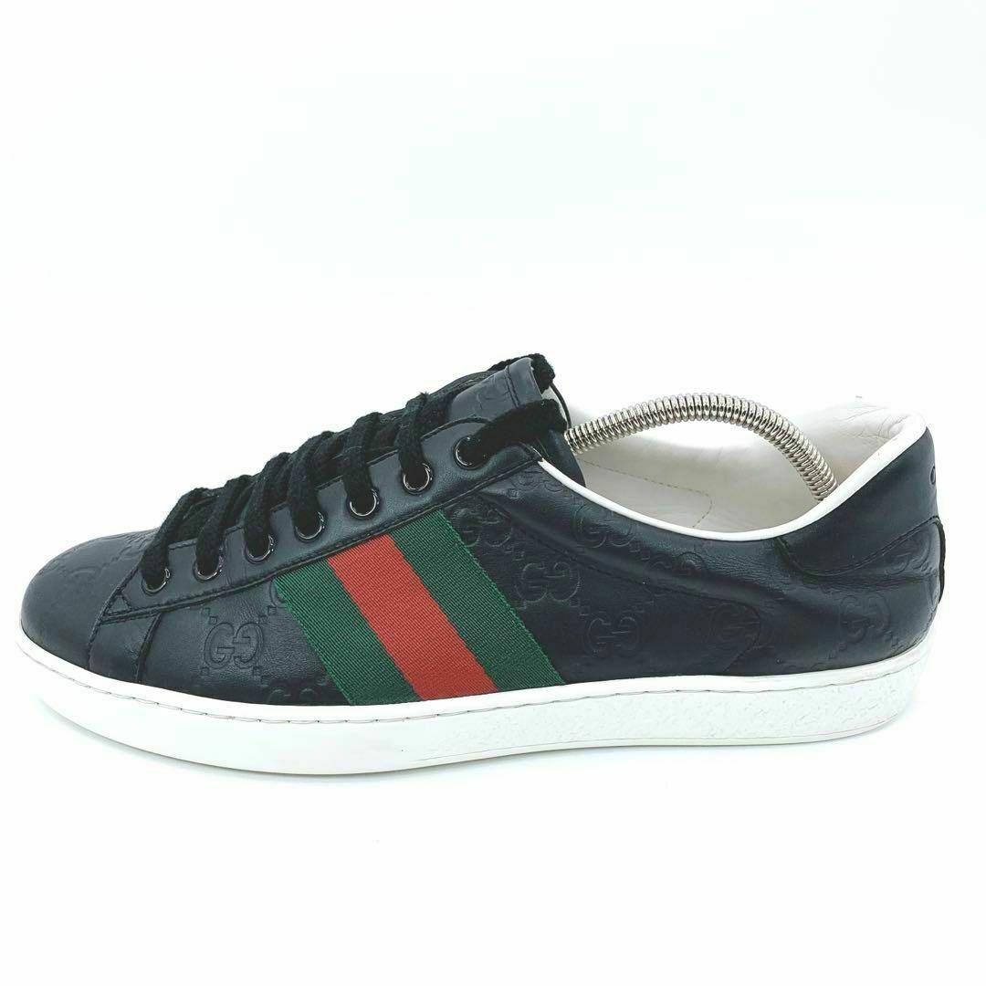 Gucci(グッチ)の【美品】GUCCI　グッチ　ブラック　シューズ　ローカット　スニーカー　ライン メンズの靴/シューズ(スニーカー)の商品写真