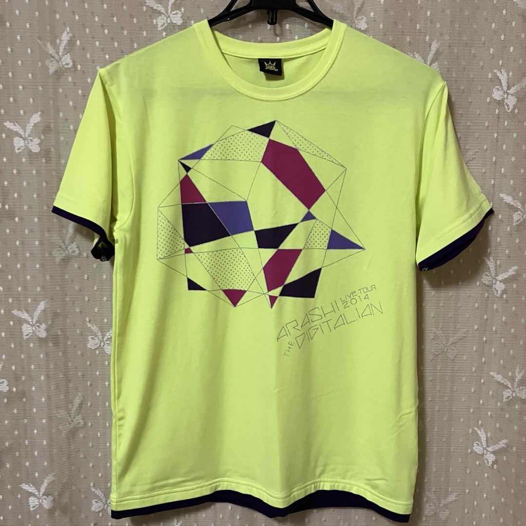 嵐(アラシ)の嵐 THE  DIGITALIAN Tシャツ レディースのトップス(Tシャツ(半袖/袖なし))の商品写真