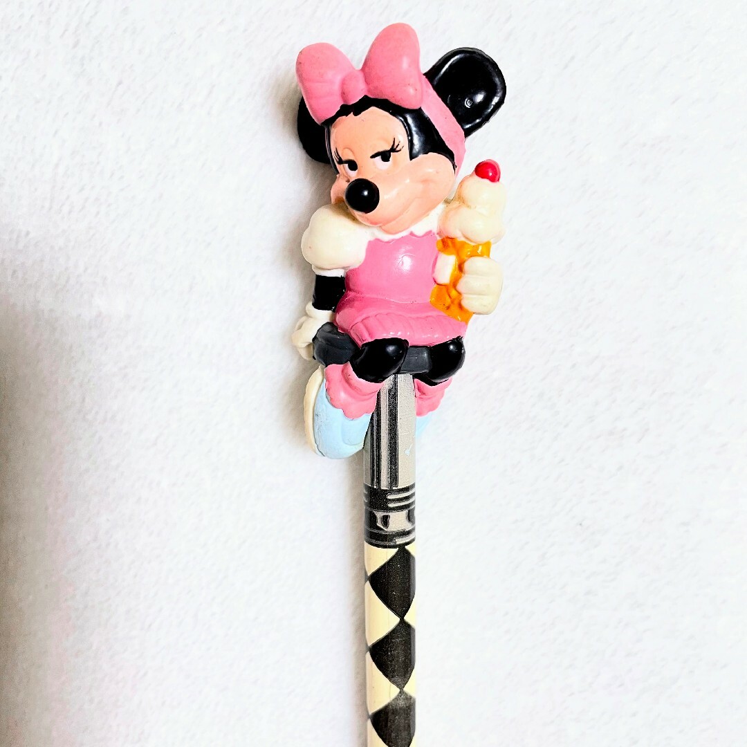 Disney(ディズニー)のDisney ミニーマウス ミニーちゃん マスコット鉛筆 レトロ エンタメ/ホビーのアート用品(鉛筆)の商品写真
