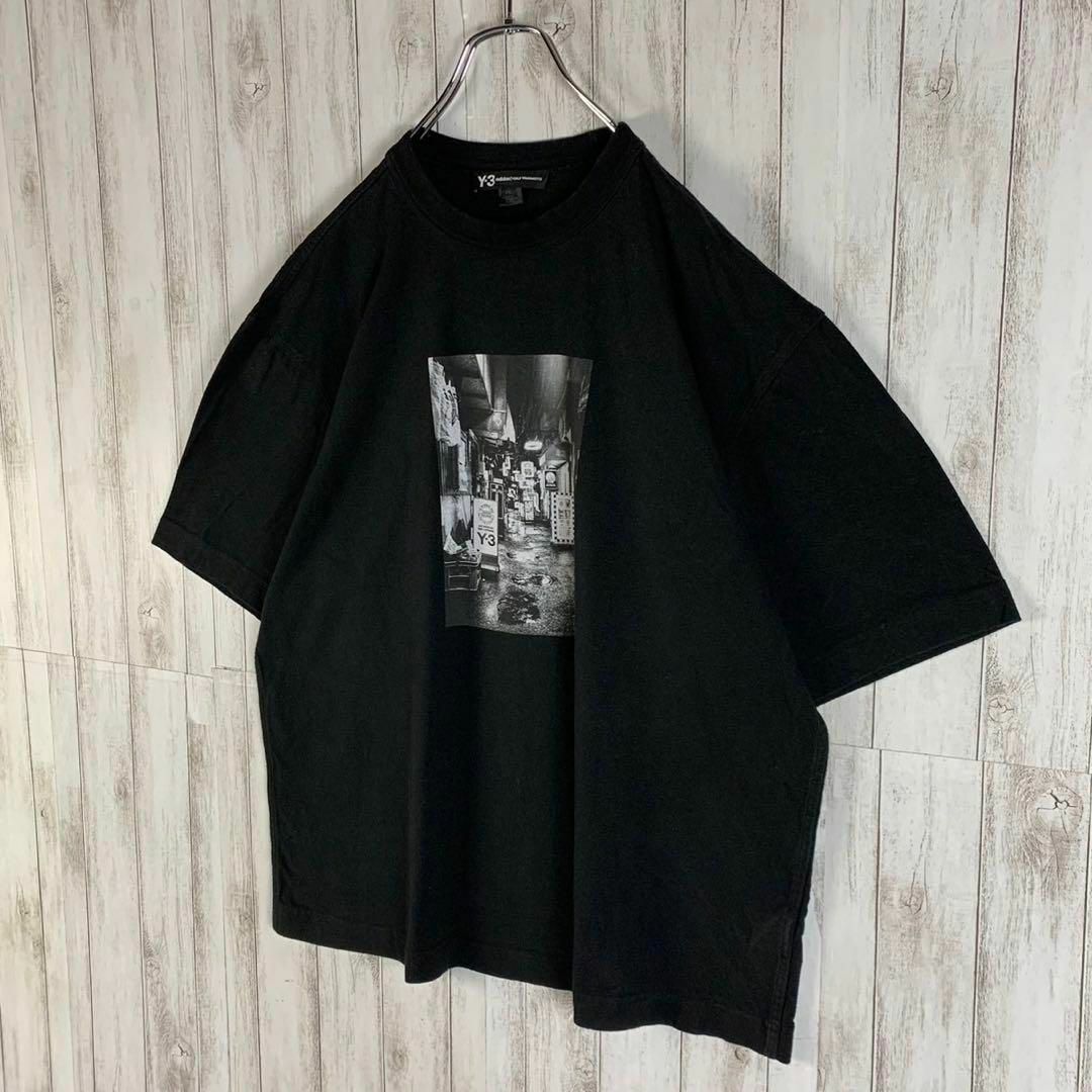 Y-3(ワイスリー)の【超希少モデル】Y-3 ワイスリー センターロゴ 飲屋街 グラフィック Tシャツ メンズのトップス(Tシャツ/カットソー(半袖/袖なし))の商品写真