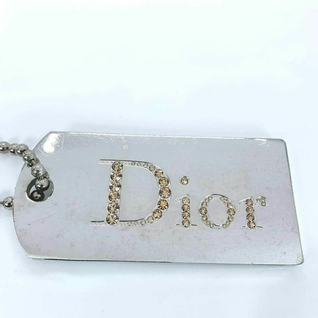 Christian Dior(クリスチャンディオール)のDior　ディオール　ミラー　鏡　ストラップ型　小型　シルバー　Dior　ロゴ コスメ/美容のメイク道具/ケアグッズ(その他)の商品写真