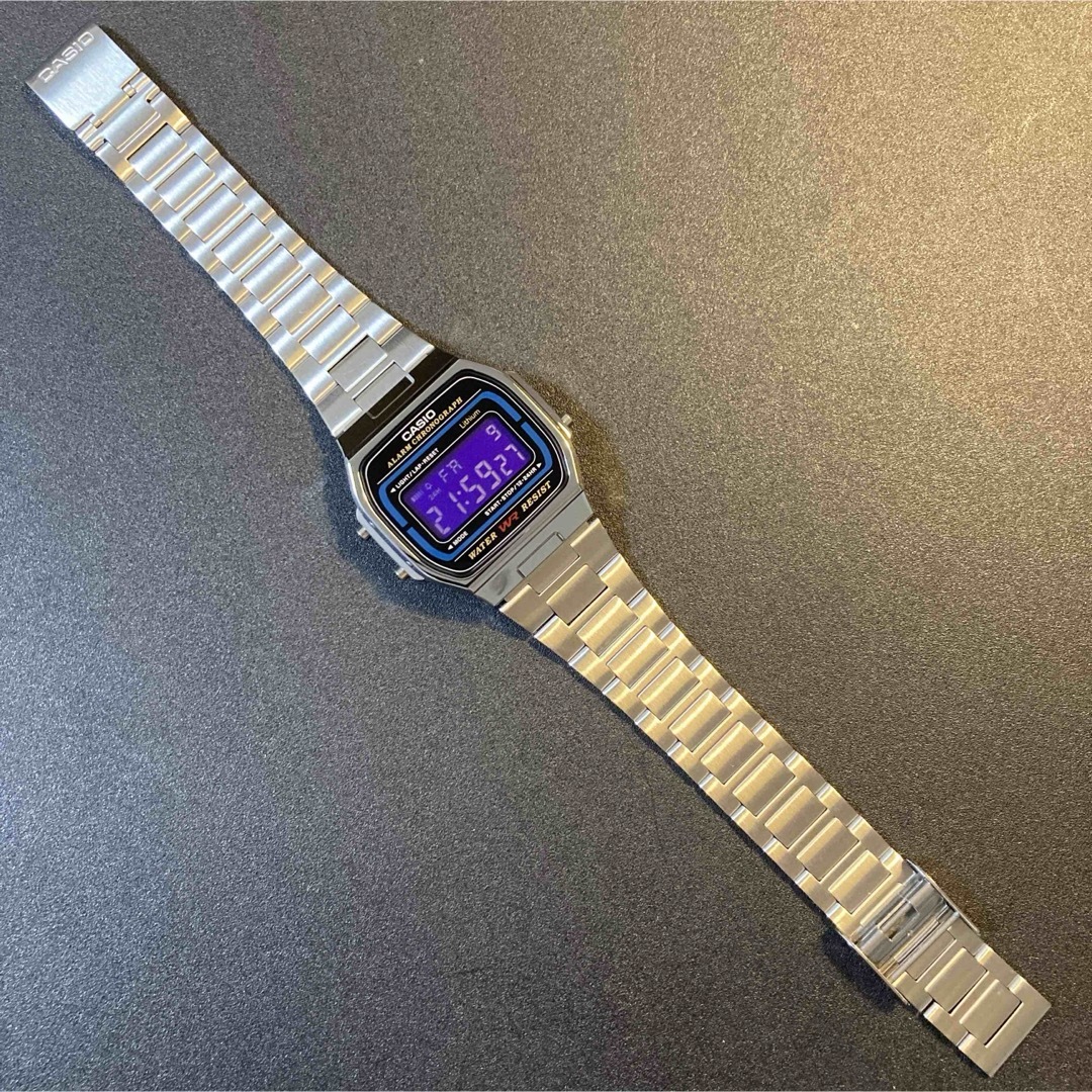 CASIO(カシオ)の【新品】カシオ チープカシオ デジタル 腕時計 紫 液晶反転 レトロ調　人気 メンズの時計(腕時計(デジタル))の商品写真