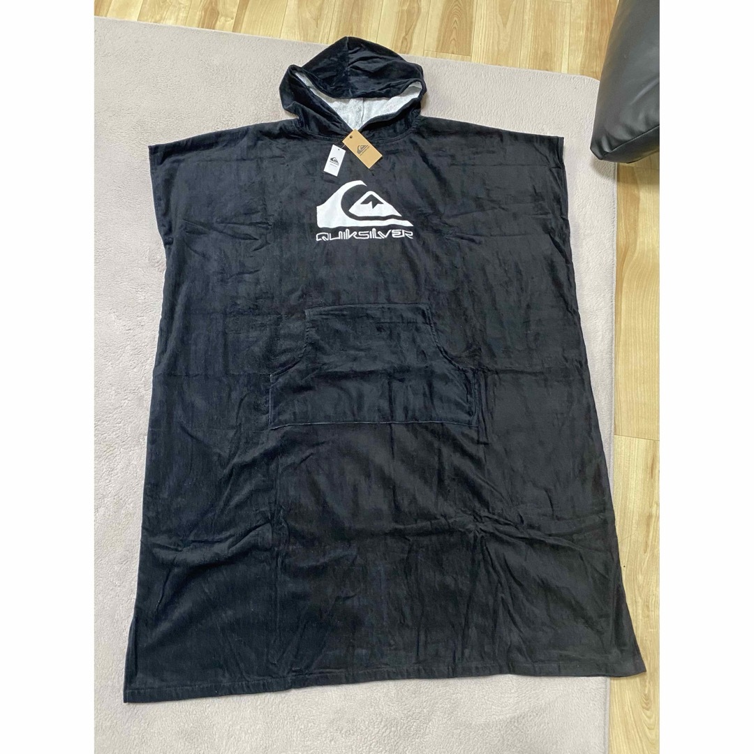 QUIKSILVER(クイックシルバー)のクイックシルバー　ポンチョ　新品 スポーツ/アウトドアのスポーツ/アウトドア その他(サーフィン)の商品写真