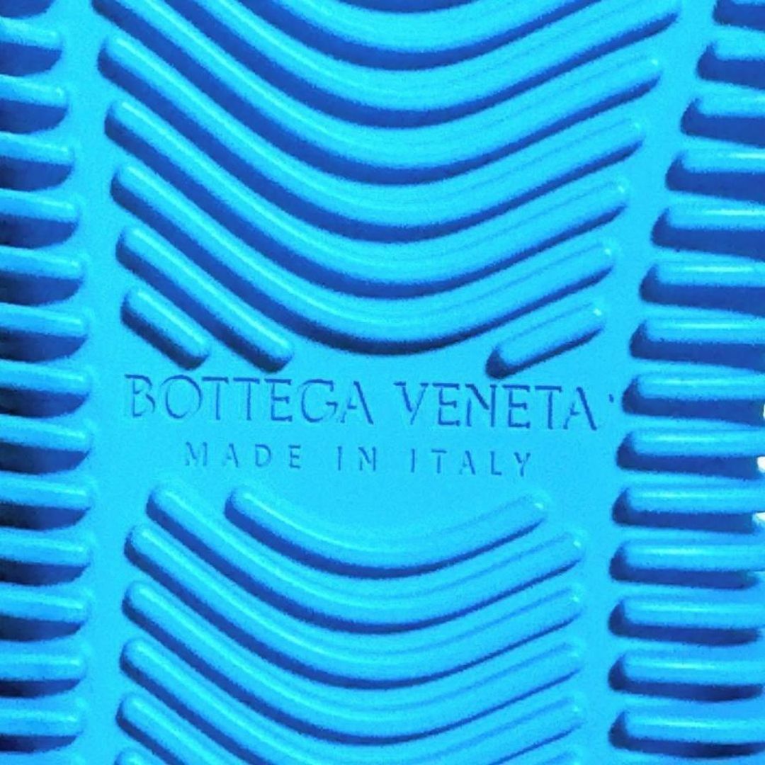 Bottega Veneta(ボッテガヴェネタ)のボッテガヴェネタ ファブリック 45 スリッポン メンズ メンズの靴/シューズ(スリッポン/モカシン)の商品写真