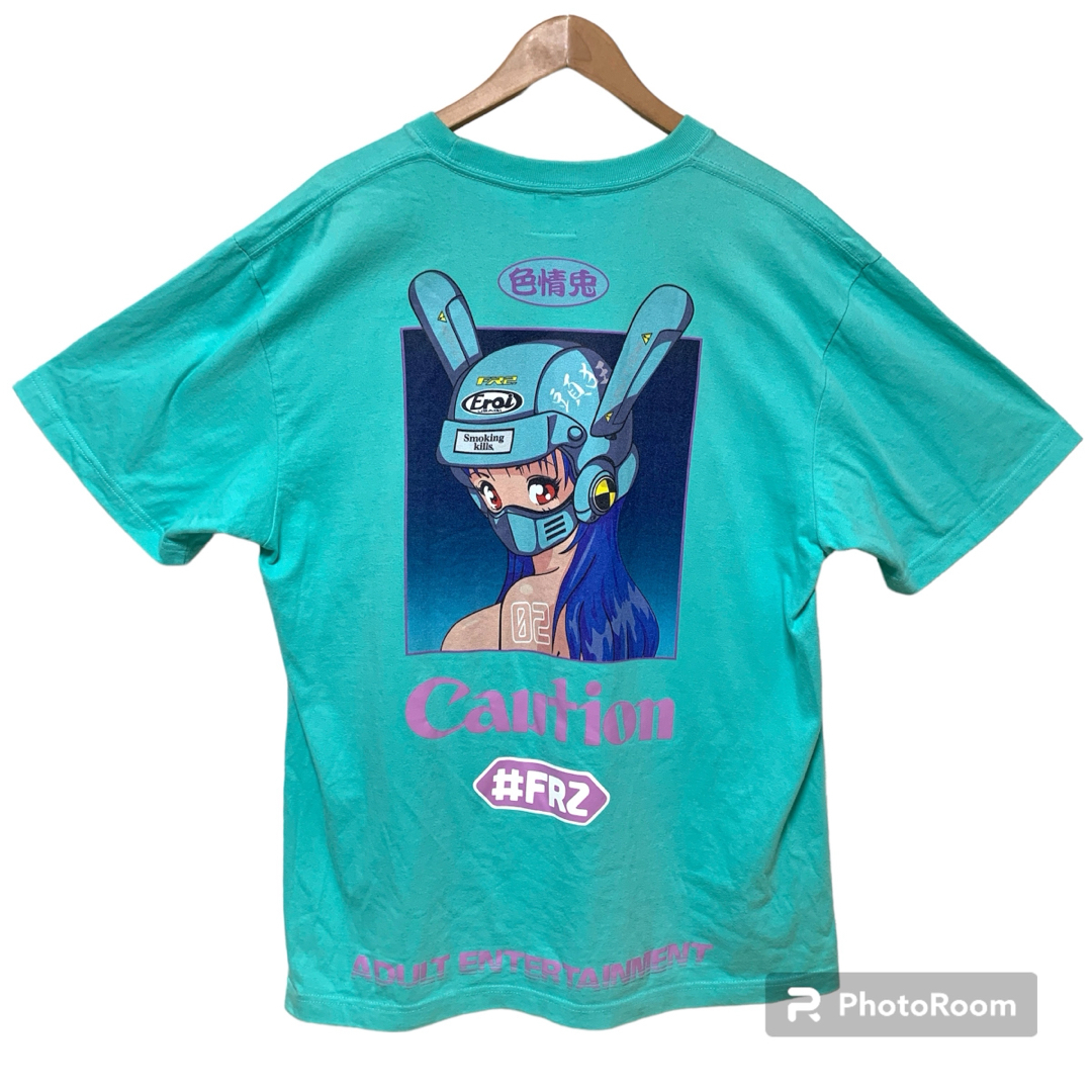 #FR2【エフアールツー】月桃 色情兎 バイカーガール Caution Tシャツ メンズのトップス(Tシャツ/カットソー(半袖/袖なし))の商品写真