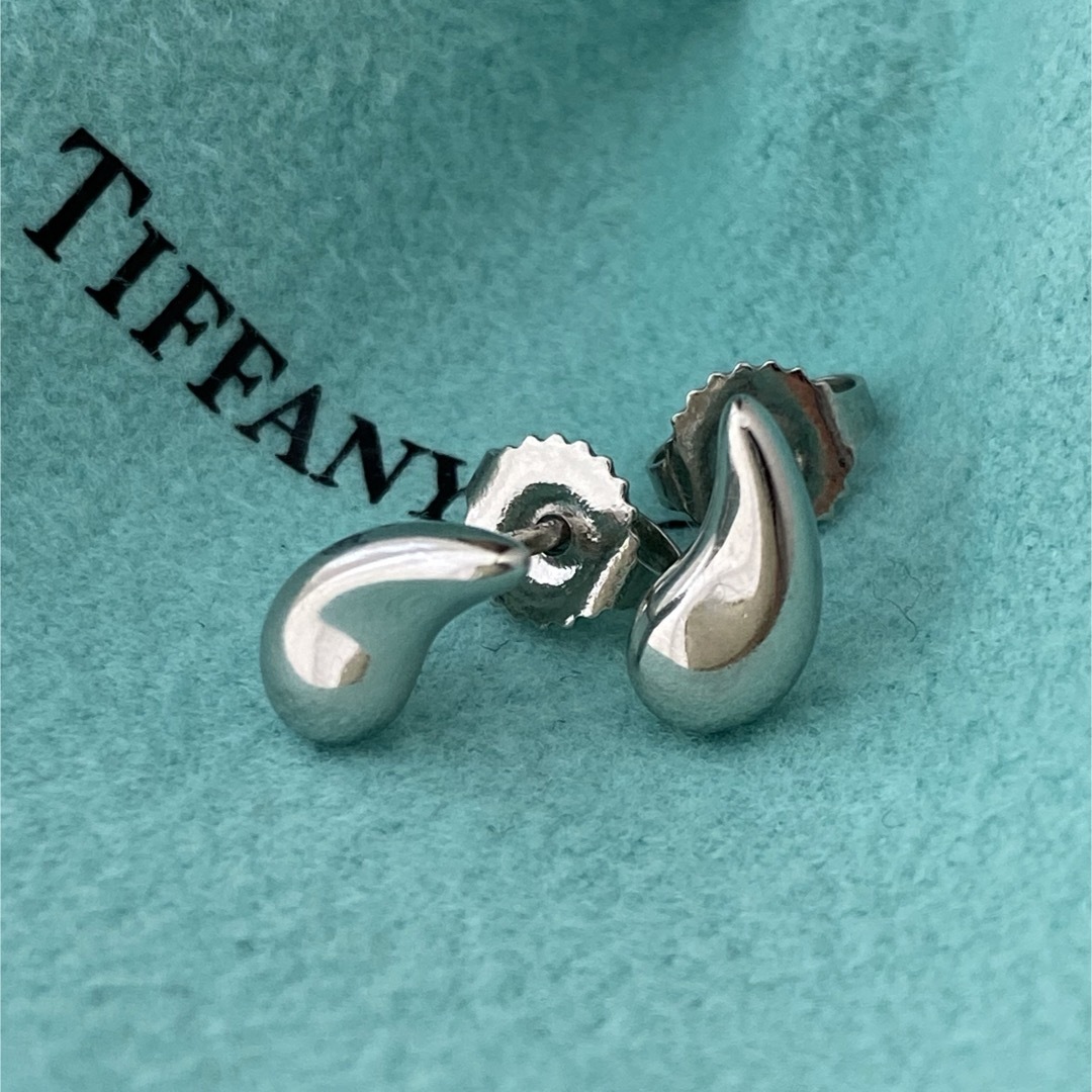 Tiffany & Co.(ティファニー)のティファニー PT950 ティアドロップ  ピアス プラチナ レディースのアクセサリー(ピアス)の商品写真